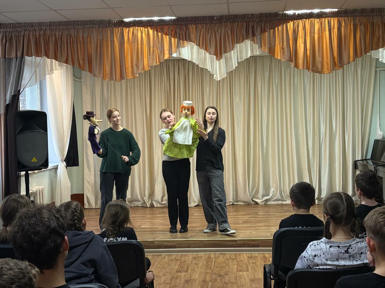 Одаренным детям открыли «Театральные перспективы» Одаренным детям открыли «Театральные перспективы»