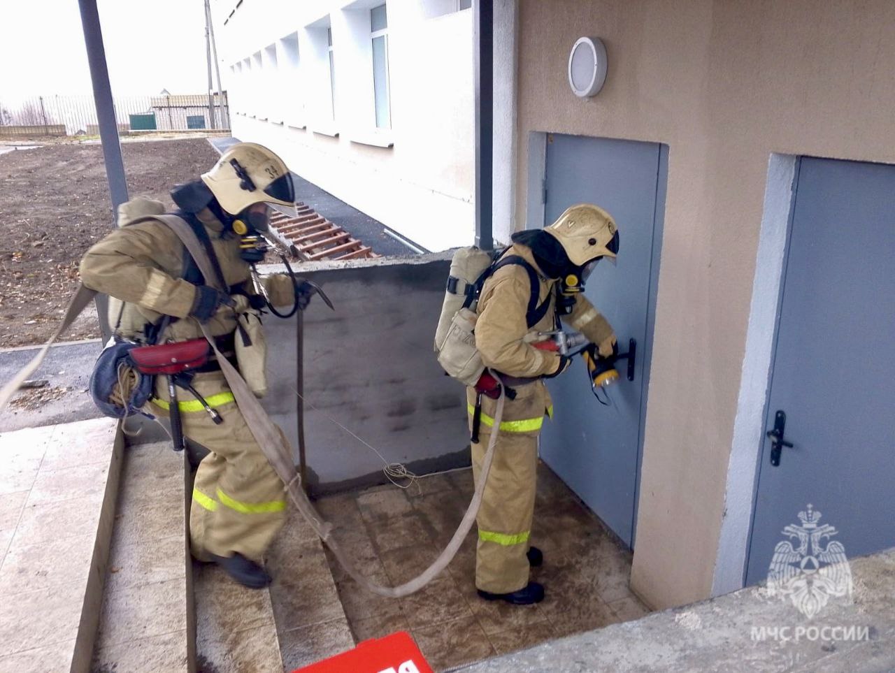В Базарном Карабулаке загорелась вторая школа В Базарном Карабулаке загорелась вторая школа
