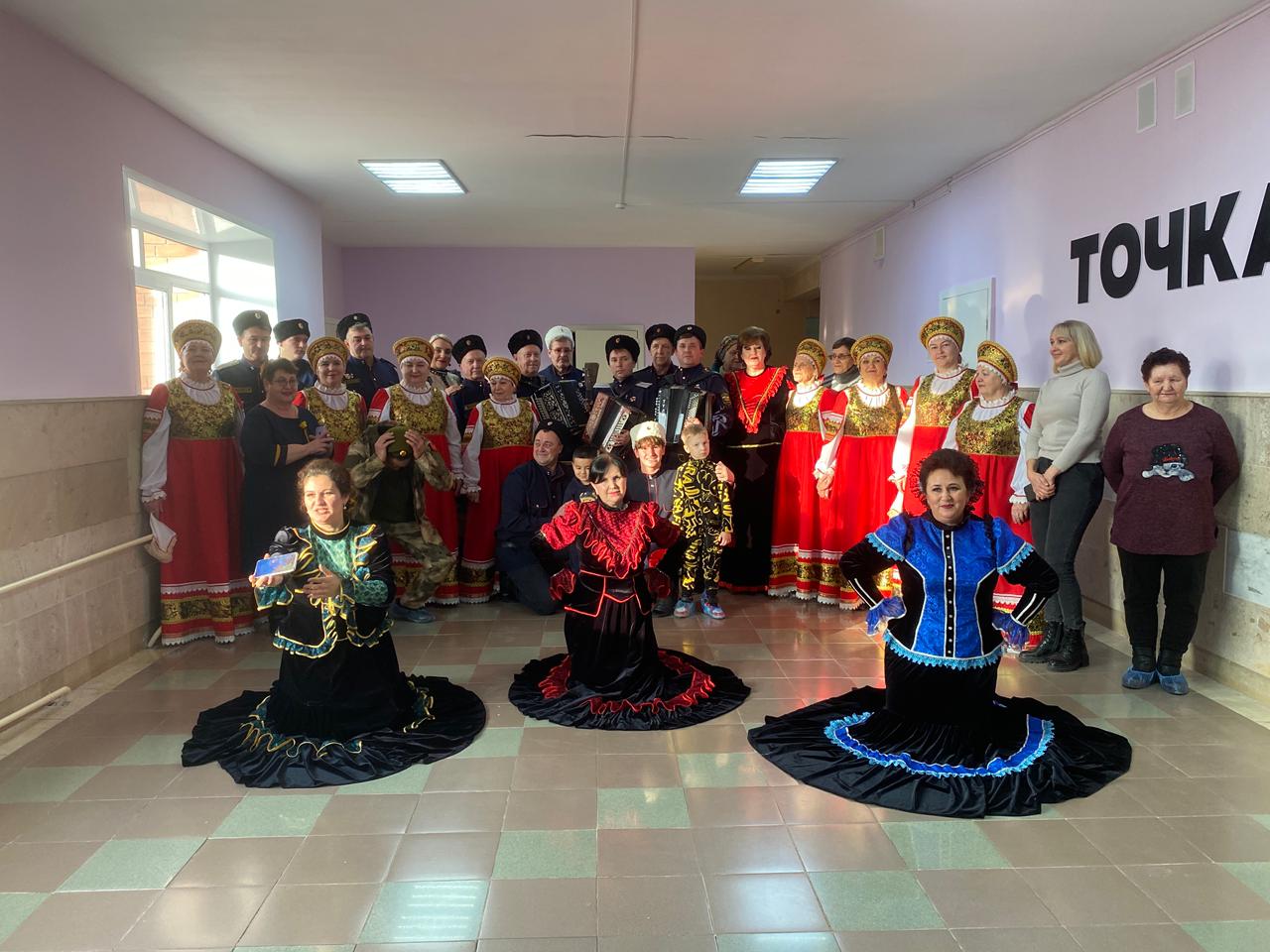 Праздник музыки и единства: концерт в поселке Николевский Праздник музыки и единства: концерт в поселке Николевский