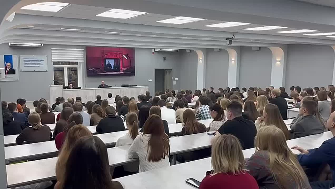 Сотрудники Главного следственного управления МВД России по Саратовской области провели в Саратовской государственной юридической академии семинар, посвященный профилактике преступлений против собственности