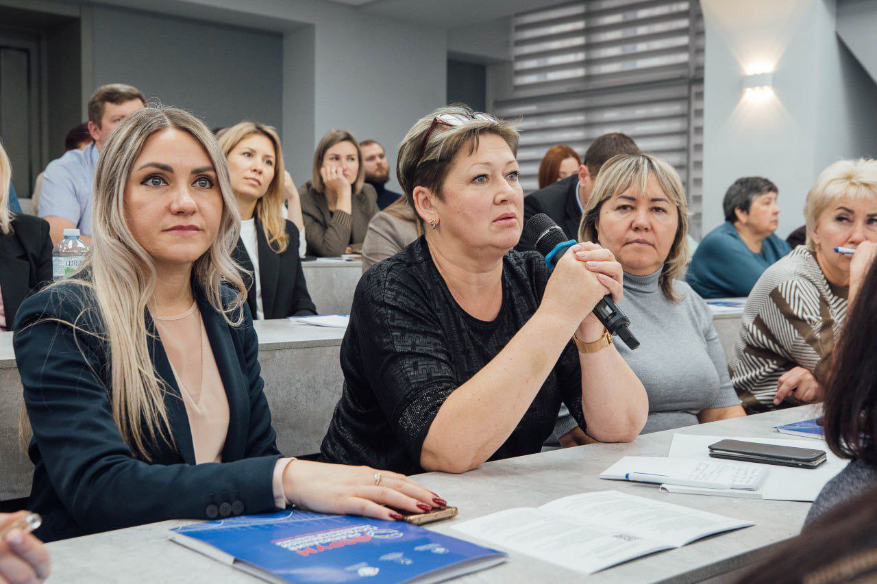 Более 130 государственных и муниципальных служащих повысят квалификацию в сфере национальной политики Более 130 государственных и муниципальных служащих повысят квалификацию в сфере национальной политики
