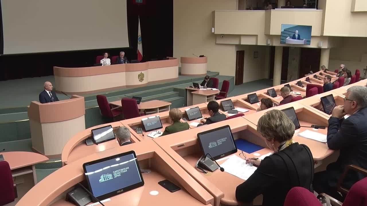 Большинство выпускников школ Саратовской области выбирают местные вузы и колледжи