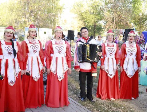 В Энгельсском районе еще один творческий коллектив удостоен звания «Народный» В Энгельсском районе еще один творческий коллектив удостоен звания «Народный»