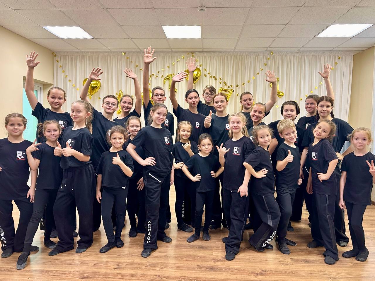 В Энгельсском районе еще один творческий коллектив удостоен звания «Народный» В Энгельсском районе еще один творческий коллектив удостоен звания «Народный»