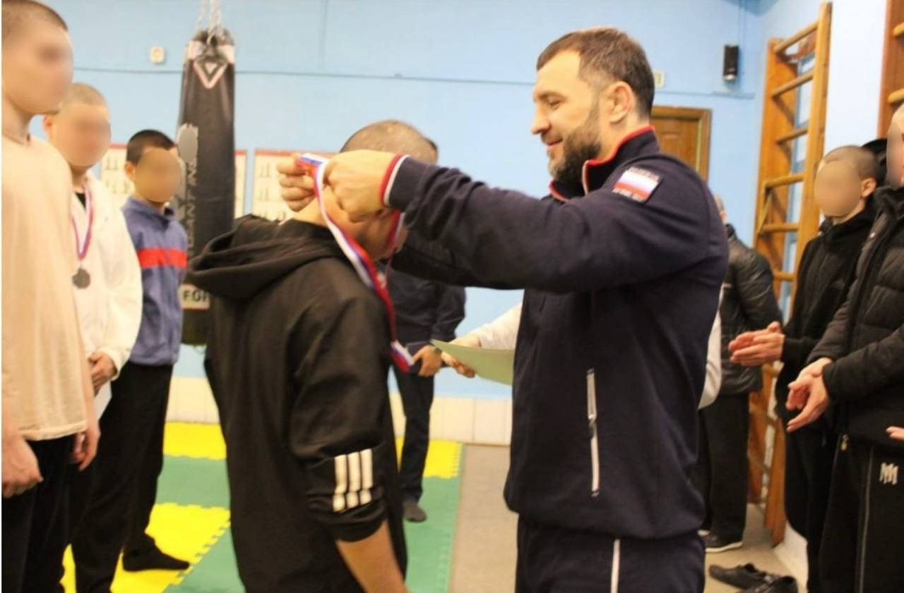 Полицейские и общественники приняли участие в мероприятии в рамках Всероссийского дня правовой помощи детям Полицейские и общественники приняли участие в мероприятии в рамках Всероссийского дня правовой помощи детям