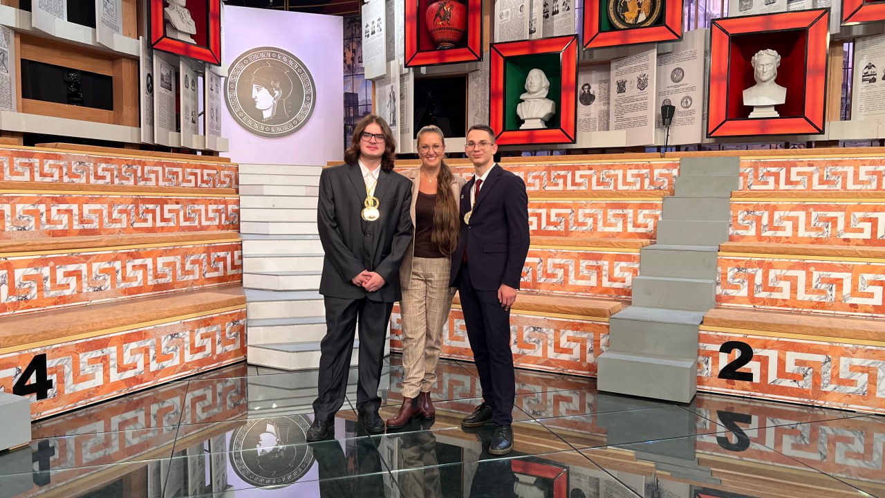 Два саратовских школьника вышли в полуфинал всероссийской телеолимпиады «Умницы и умники» Два саратовских школьника вышли в полуфинал всероссийской телеолимпиады «Умницы и умники»