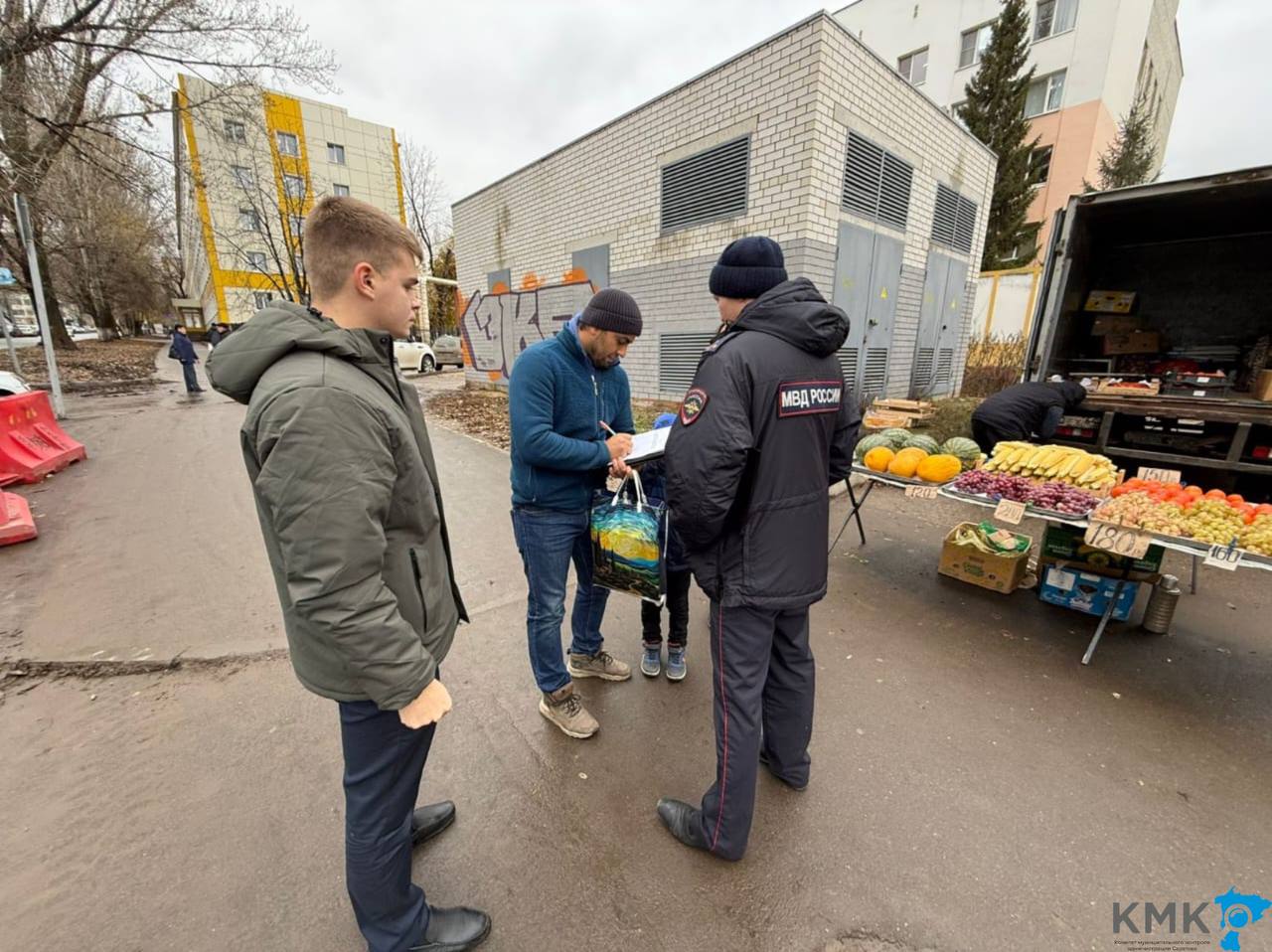 В ходе рейда с полицией изъяты непродовольственные товары В ходе рейда с полицией изъяты непродовольственные товары