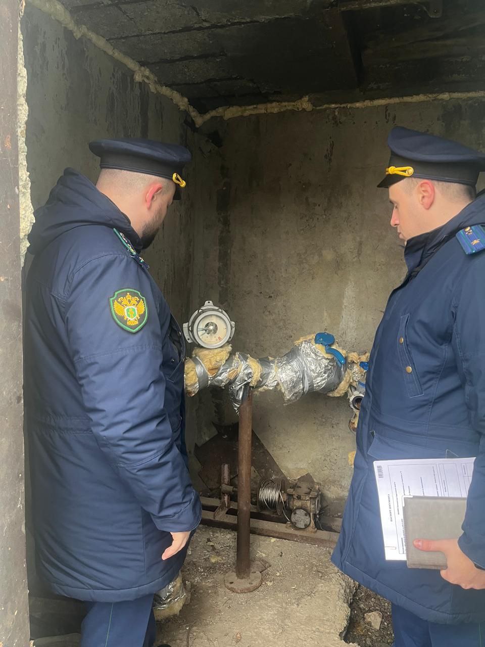 По поручению прокурора Саратовской области Сергея Филипенко прокурор отдела по надзору за исполнением законов в сфере экономики и природоохранного законодательства Виталий Золотушкин провел выездную проверку исполнения... По поручению прокурора Саратовской области Сергея Филипенко прокурор отдела по надзору за исполнением законов в сфере экономики и природоохранного законодательства Виталий Золотушкин провел выездную проверку исполнения...