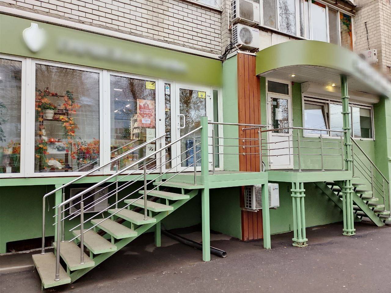 По поручению главы города Михаила Исаева заместители глав районов по экономике продолжают проверку территорий, прилегающих к торговым объектам По поручению главы города Михаила Исаева заместители глав районов по экономике продолжают проверку территорий, прилегающих к торговым объектам