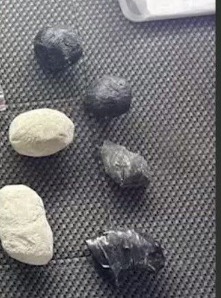 Не просто закладчик, а ремесленник: в Саратове задержали наркодельца с гипсовыми камнями Не просто закладчик, а ремесленник: в Саратове задержали наркодельца с гипсовыми камнями
