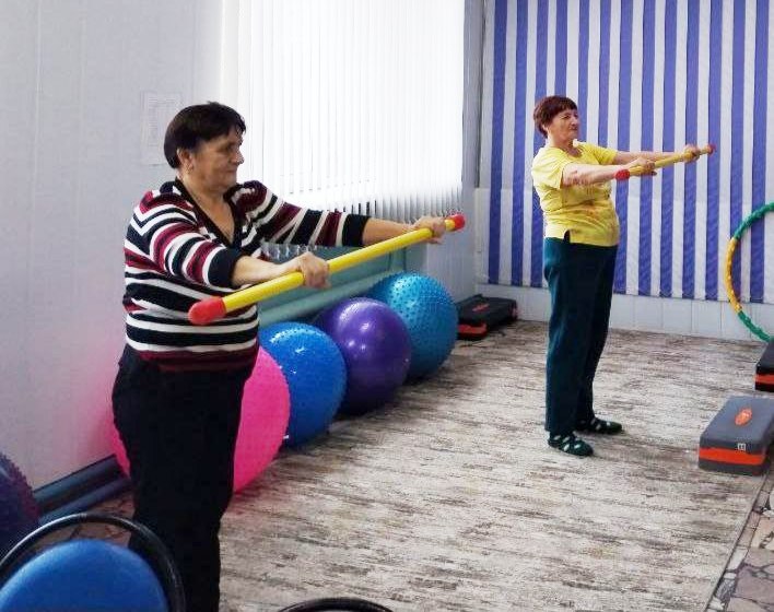 Равновесие и выносливость тренируют старшие центра соцобслуживания Турковского района Равновесие и выносливость тренируют старшие центра соцобслуживания Турковского района