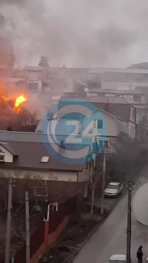 В Агафоновке горит частный дом, сообщает подписчик