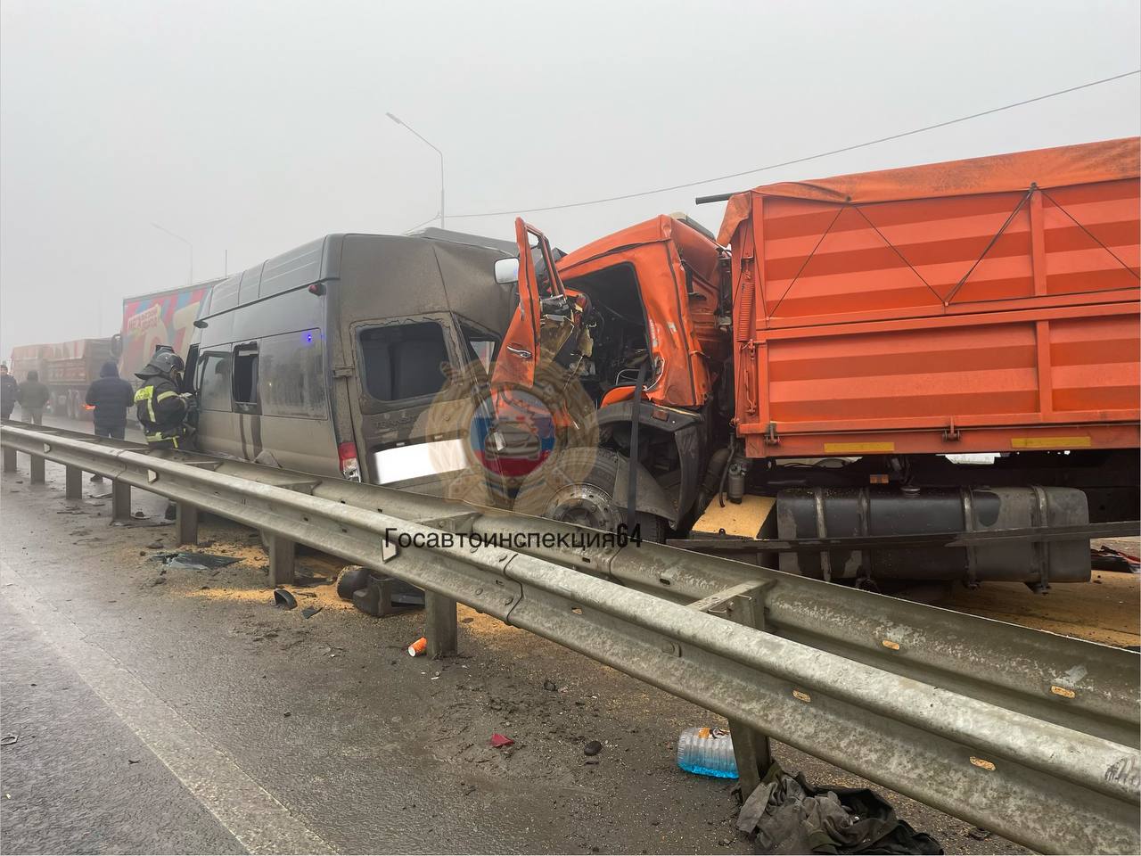 Полицейские устанавливают обстоятельства ДТП в Гагаринском районе