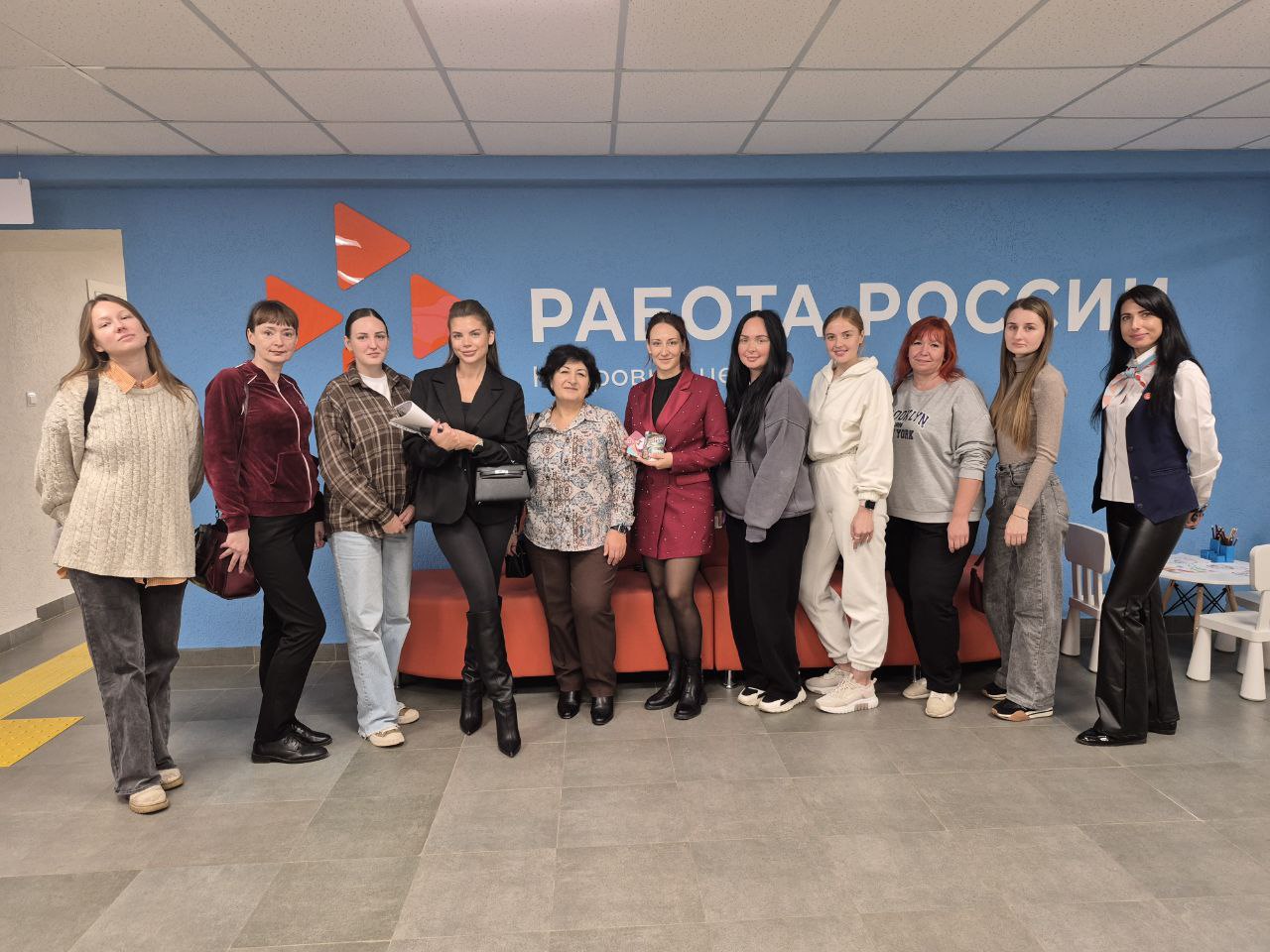 «Семья. Карьера. Успех»: более 200 участниц женских клубов нашли работу при поддержке кадровых центров «Семья. Карьера. Успех»: более 200 участниц женских клубов нашли работу при поддержке кадровых центров
