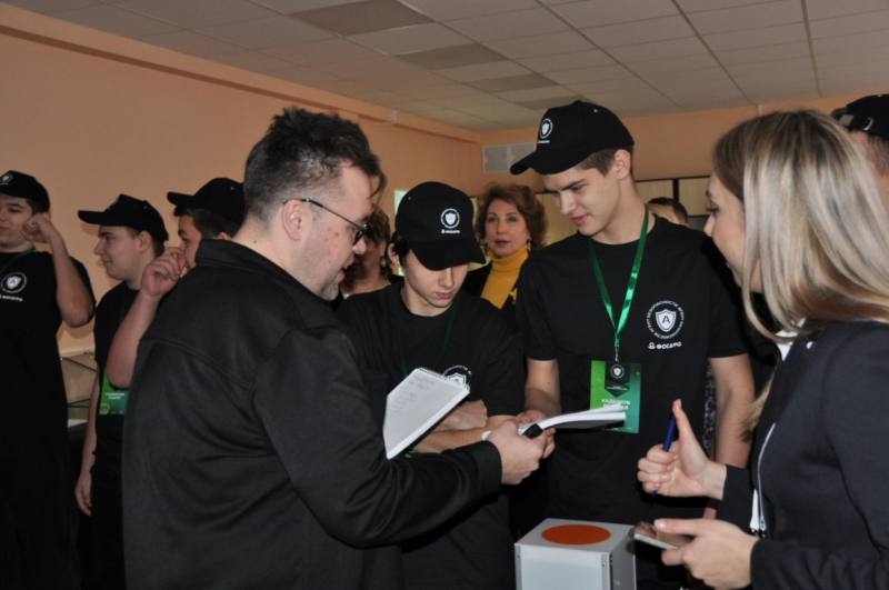 В Саратовской области состоялся фестиваль под эгидой 80-летию Победы в Великой Отечественной войне и Года защитника Отечества В Саратовской области состоялся фестиваль под эгидой 80-летию Победы в Великой Отечественной войне и Года защитника Отечества