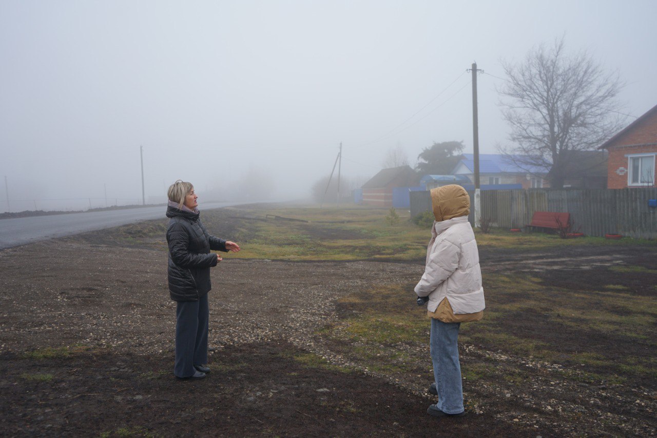 В Базарно-Карабулакском районе ремонтируют дорогу с опережением на год