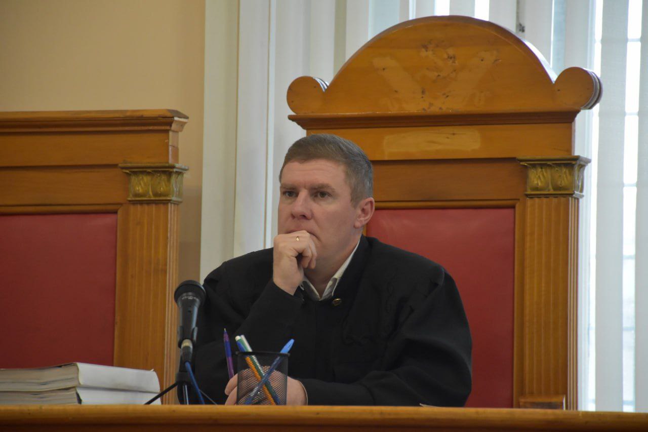 Девушку, погибшую в ДТП, похоронили в белом подвенечном платье Девушку, погибшую в ДТП, похоронили в белом подвенечном платье