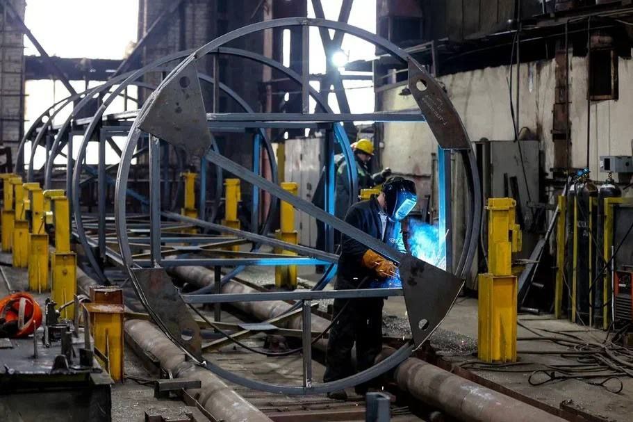 Саратовский завод изготовил резервуар для нефти диаметром 60 метров