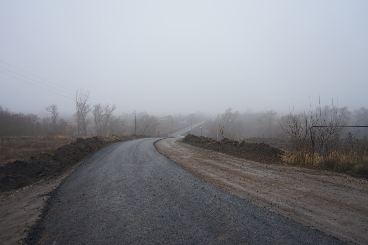 В Базарно-Карабулакском районе ремонтируют дорогу с опережением на год В Базарно-Карабулакском районе ремонтируют дорогу с опережением на год