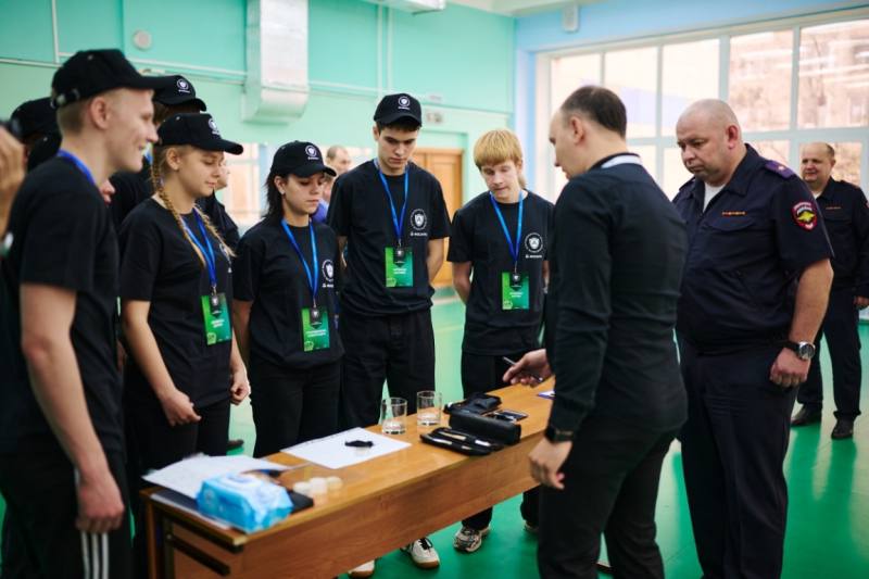 В Саратовской области состоялся фестиваль под эгидой 80-летию Победы в Великой Отечественной войне и Года защитника Отечества В Саратовской области состоялся фестиваль под эгидой 80-летию Победы в Великой Отечественной войне и Года защитника Отечества