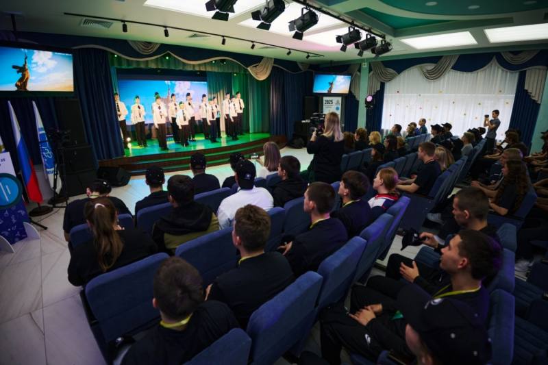 В Саратовской области состоялся фестиваль под эгидой 80-летию Победы в Великой Отечественной войне и Года защитника Отечества В Саратовской области состоялся фестиваль под эгидой 80-летию Победы в Великой Отечественной войне и Года защитника Отечества