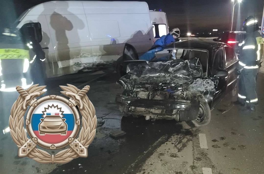 В Татищевском районе сотрудники Госавтоинспекции устанавливают обстоятельства ДТП, в котором погиб человек