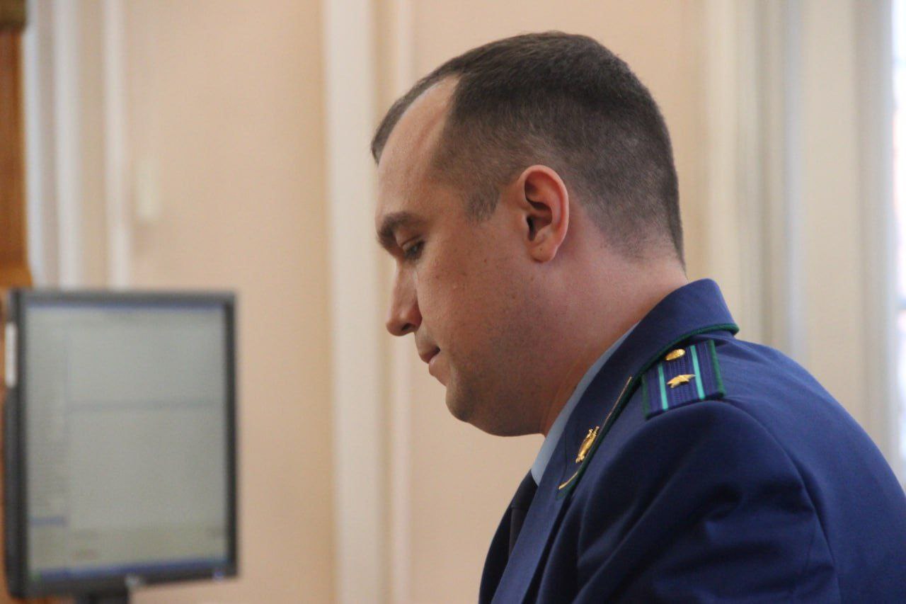 «Марксовский стрелок» Акопян обещал «отрезать всем бошки» в суде «Марксовский стрелок» Акопян обещал «отрезать всем бошки» в суде