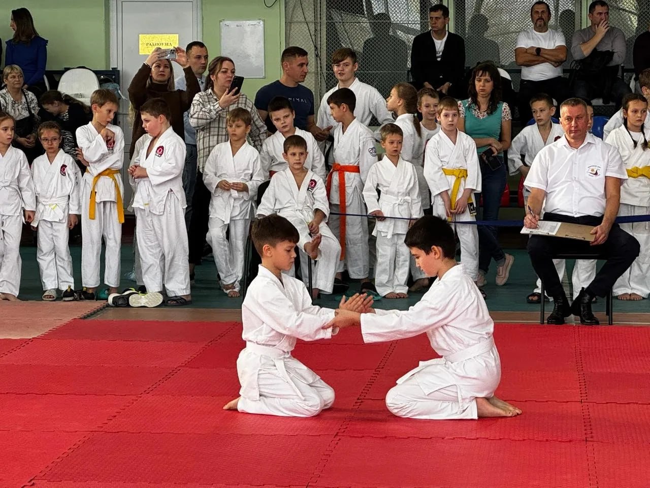 В Энгельсе прошёл Фестиваль айкидо «Золотой пояс Поволжья», который собрал спортсменов и любителей этого боевого искусства из городов Саратовской области, а также гостей из Белгорода и Московского региона В Энгельсе прошёл Фестиваль айкидо «Золотой пояс Поволжья», который собрал спортсменов и любителей этого боевого искусства из городов Саратовской области, а также гостей из Белгорода и Московского региона