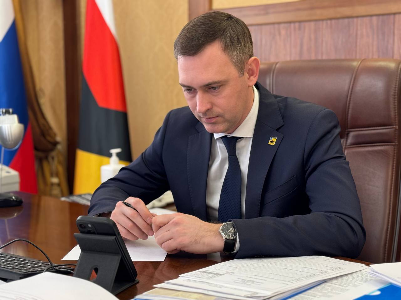 После завершения стажировки участника региональной программы «Наши герои» Олега Панферова, наставником которого я являюсь, его участие в жизни муниципалитета продолжается После завершения стажировки участника региональной программы «Наши герои» Олега Панферова, наставником которого я являюсь, его участие в жизни муниципалитета продолжается