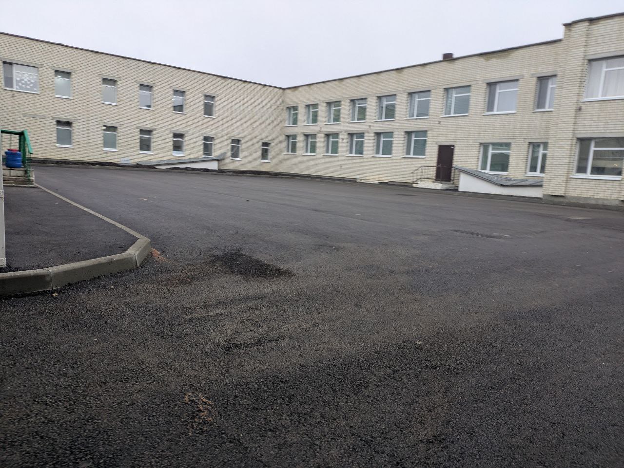 Большой ремонт территории школы N2 Новых Бурас Большой ремонт территории школы N2 Новых Бурас