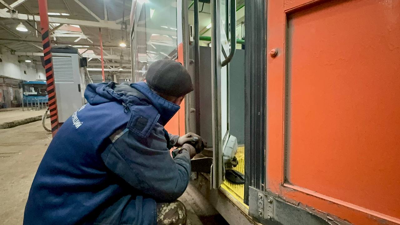 Предприятие МУП «Энгельсэлектротранс» проводит комплекс подготовительных работ к зимнему сезону