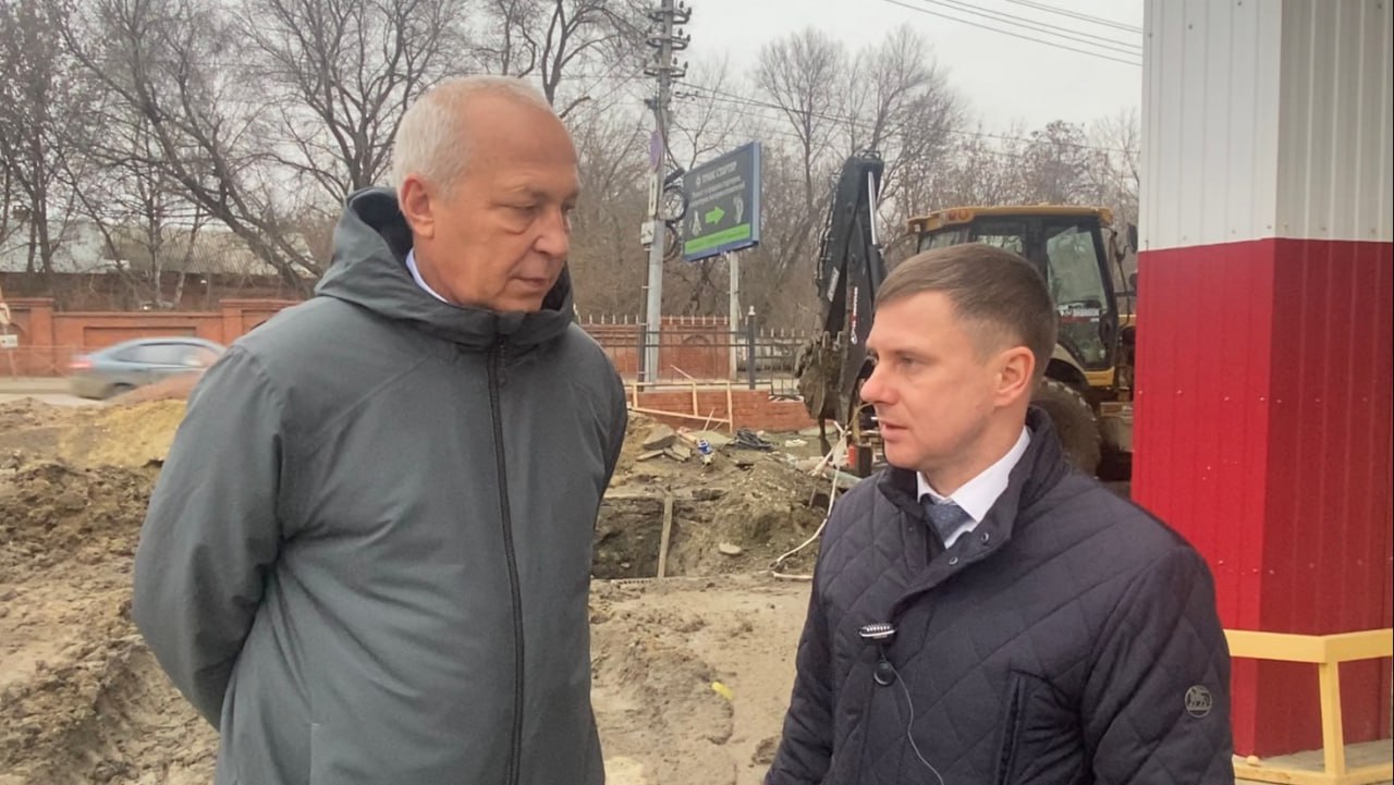 Продолжается работа по переключению водовода, обеспечивающего водоснабжение центральной части города