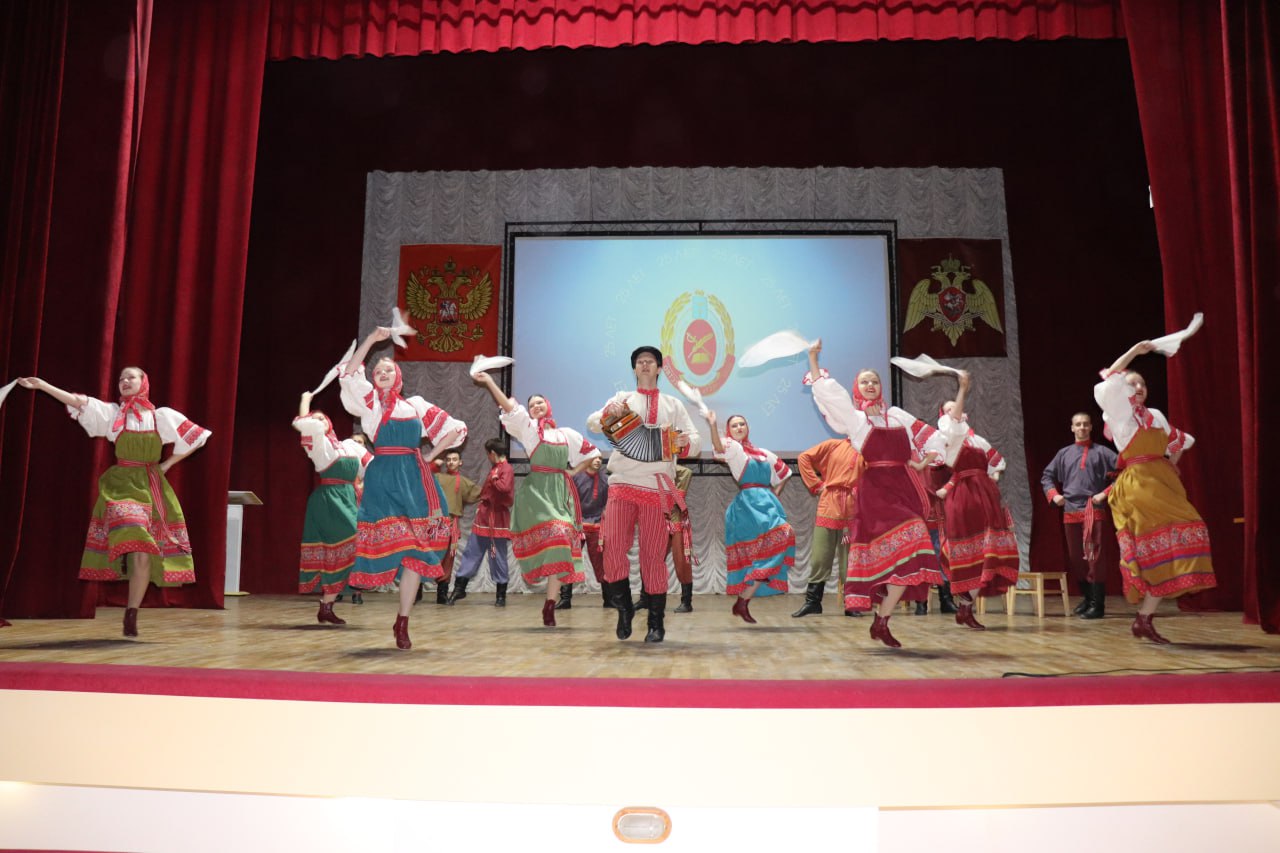 Саратовская кадетская школа отметила 25-летний юбилей Саратовская кадетская школа отметила 25-летний юбилей