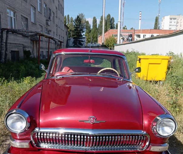 В Саратове за 5 миллионов продают красную "Волгу"