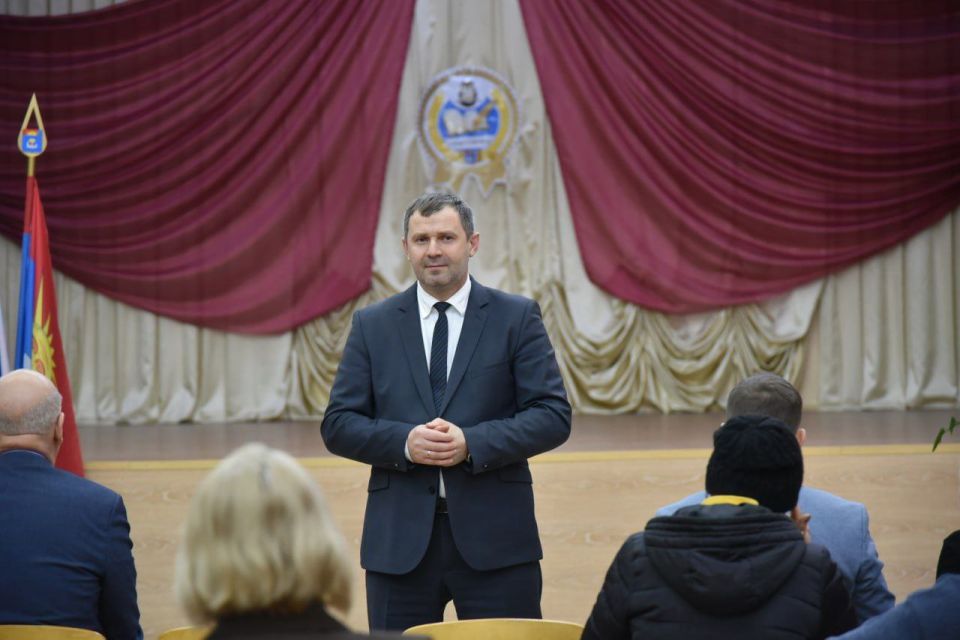 В школе №16 состоялась встреча с жителями 5 и 5 А микрорайонов