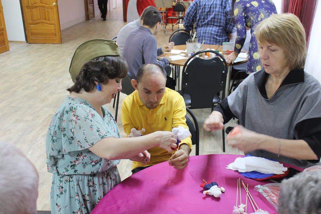 В Балаковском доме-интернате прошел фестиваль «Время героев» В Балаковском доме-интернате прошел фестиваль «Время героев»