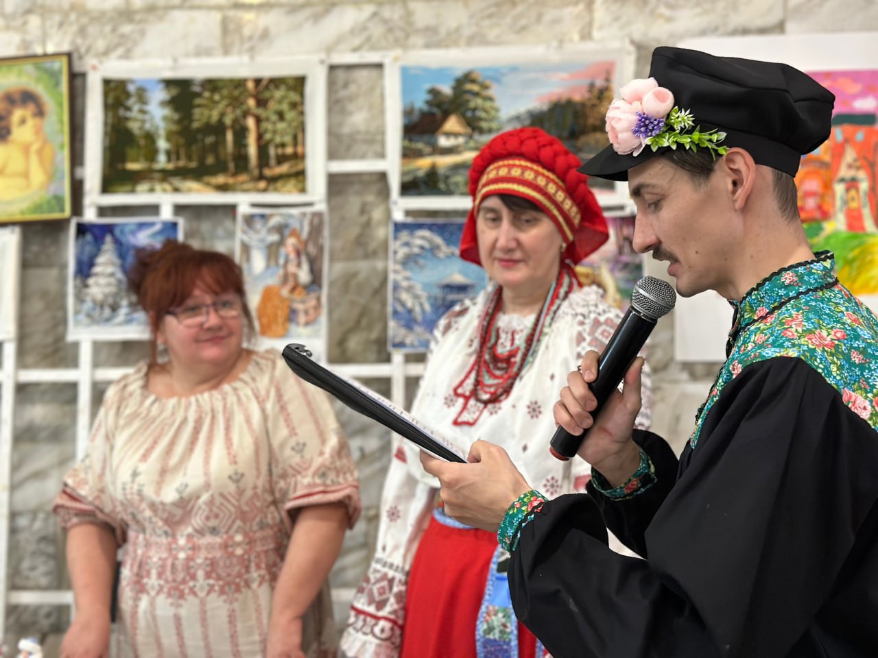 В Саратове прошел XII городской открытый фестиваль «Горница» В Саратове прошел XII городской открытый фестиваль «Горница»