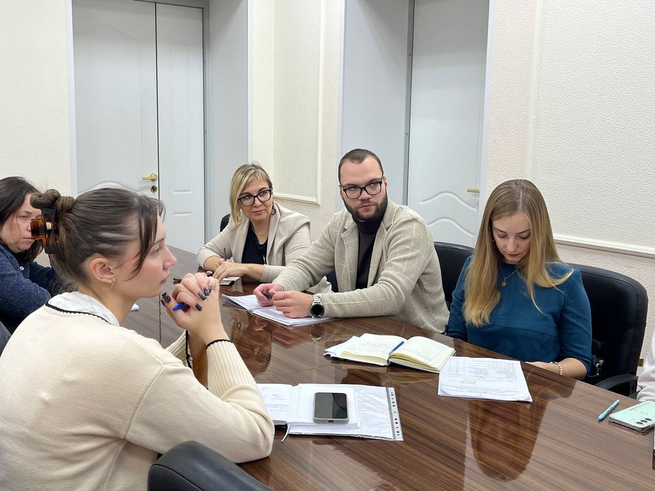 Состоялось совещание по вопросам благоустройства и озеленения Состоялось совещание по вопросам благоустройства и озеленения