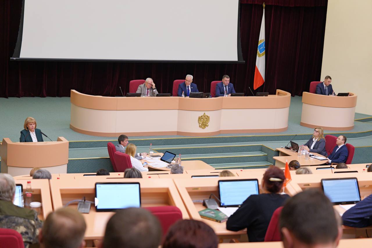 Бюджет Саратовской области на 2026 год и плановый период 2027 и 2028 годов принят в двух чтениях Бюджет Саратовской области на 2026 год и плановый период 2027 и 2028 годов принят в двух чтениях