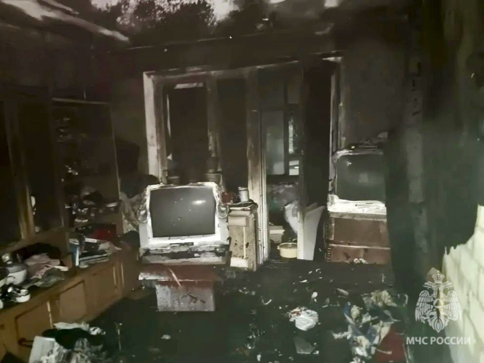 Вчера вечером в квартире в Петровске вспыхнул пожар Вчера вечером в квартире в Петровске вспыхнул пожар