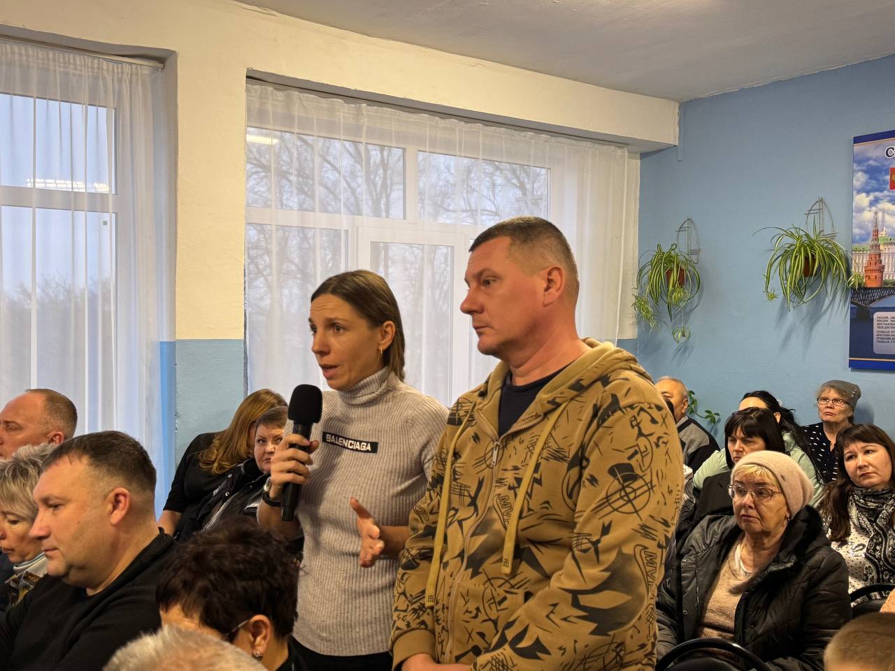 По традиции в ходе выезда в Красноярское муниципальное образование посетил социальные и производственные объекты, встретился с жителями сельских населенных пунктов По традиции в ходе выезда в Красноярское муниципальное образование посетил социальные и производственные объекты, встретился с жителями сельских населенных пунктов