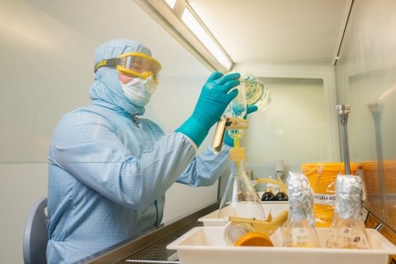 В Саратовской области ежегодно выпускают до 20 новых ветеринарных препаратов