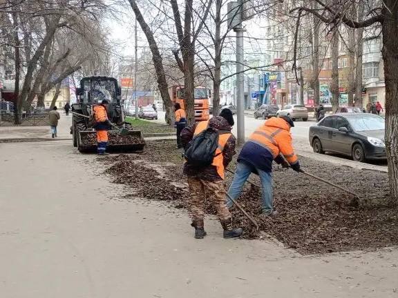 Продолжаются мероприятия по благоустройству города Продолжаются мероприятия по благоустройству города