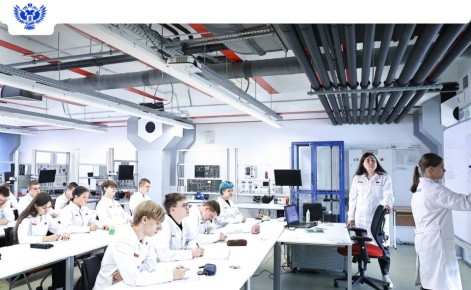 Договор о целевом обучении станет приоритетом при поступлении студентов в колледжи и техникумы в 2026 году