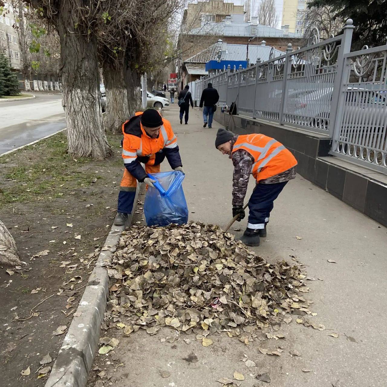Продолжаются мероприятия по благоустройству города Продолжаются мероприятия по благоустройству города