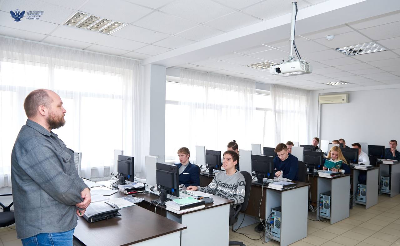 Договор о целевом обучении станет приоритетом при поступлении студентов в колледжи и техникумы в 2026 году Договор о целевом обучении станет приоритетом при поступлении студентов в колледжи и техникумы в 2026 году