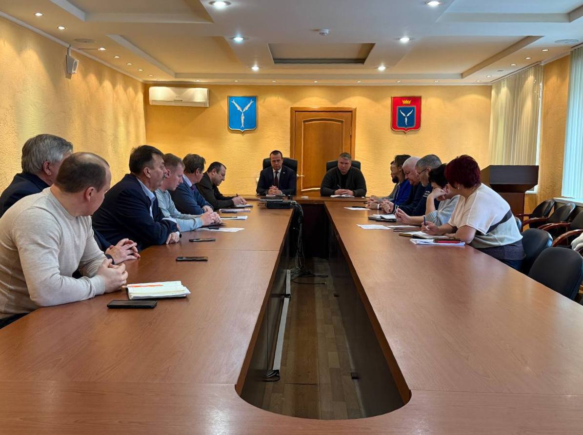 По поручению главы города Михаила Исаева в администрациях районов продолжаются штабы по вопросам благоустройства в зимний период По поручению главы города Михаила Исаева в администрациях районов продолжаются штабы по вопросам благоустройства в зимний период