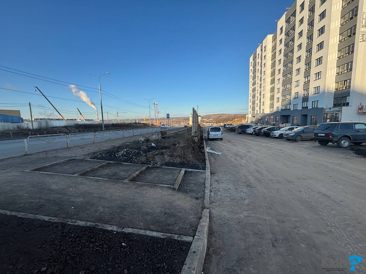 Выезд автотранспорта со строительных площадок без очистки колес не допускается Выезд автотранспорта со строительных площадок без очистки колес не допускается