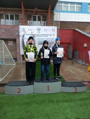 Саратовские конькобежцы привезли 10 медалей с Всероссийских соревнований