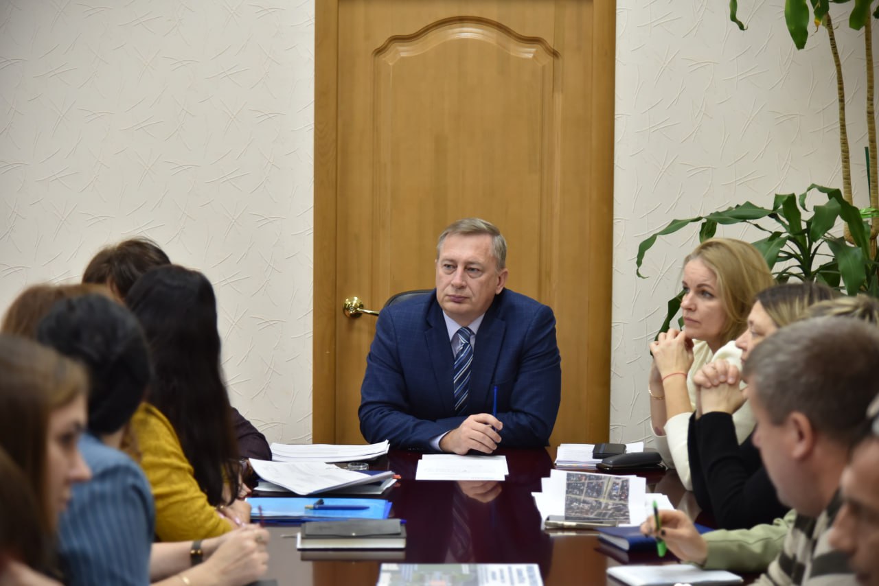 В администрации состоялось рабочее совещание по подготовке к участию муниципального образования г. Балаково в конкурсе инициативных проектов на 2026 год